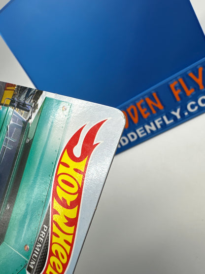 Hot Wheels Car Culture Team Transport - #10 - Falken Mercedes-Benz 190E & Fleet Flyer