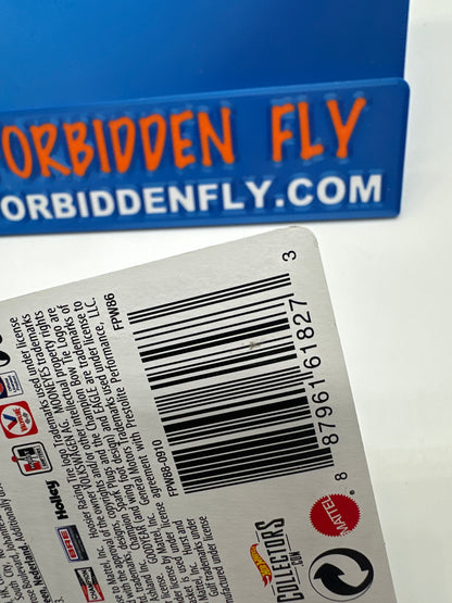 Hot Wheels Car Culture Premium - Air Cooled Series Single #0/5 Chase - ‘65 Volkswagen Fastback