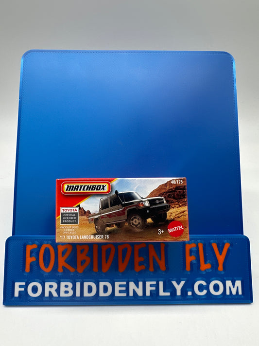 Matchbox Power Grabs 2026 - #40/125 - ‘17 Toyota Land Cruiser - White