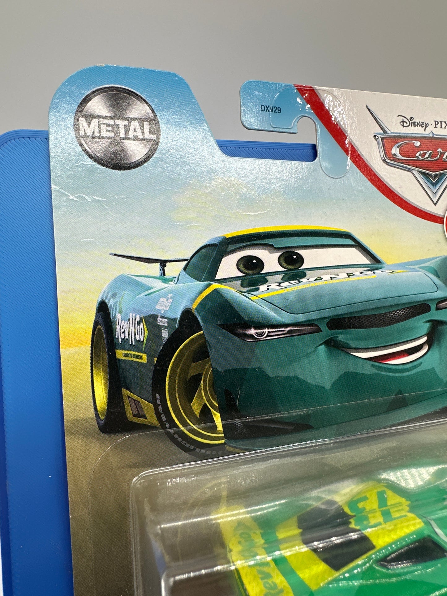 Disney Pixar Cars Movie - Metal Logo Card Release - Cars 3 Next Gen Racer - M. Fast Fong (#73 Rev-N-Go)