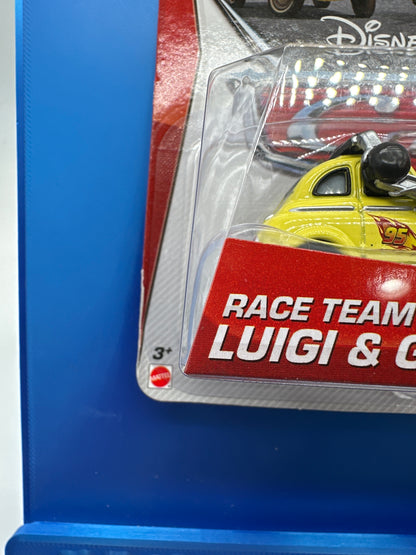 Disney Pixar Cars Movie - 95 Pit Crew Series - Race Team Luigi & Guido with Headsets