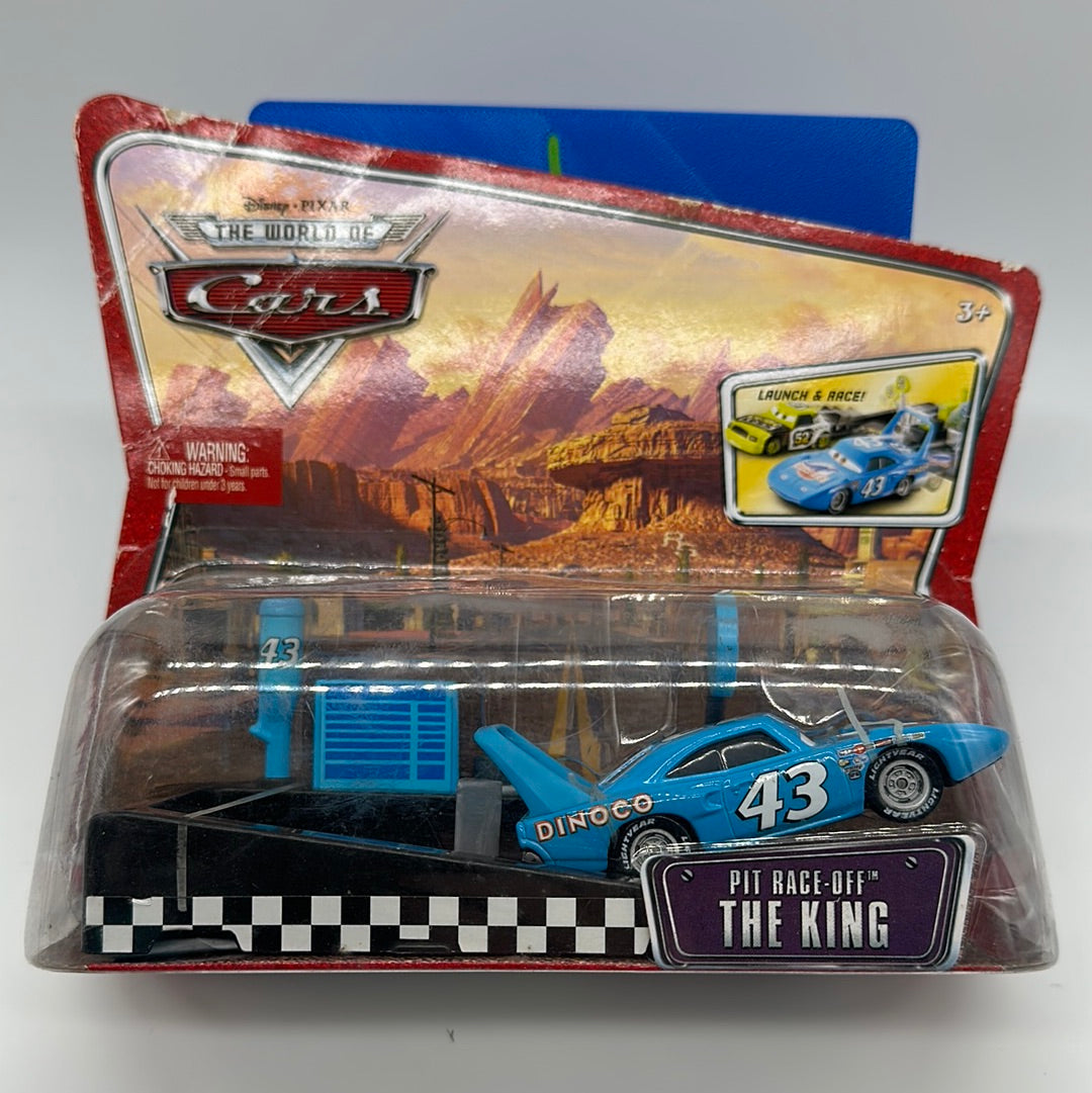 Disney Pixar Cars Movie - World of Cars - Deluxe Pit Race Off Strip Weathers “The King” - Launch and Race