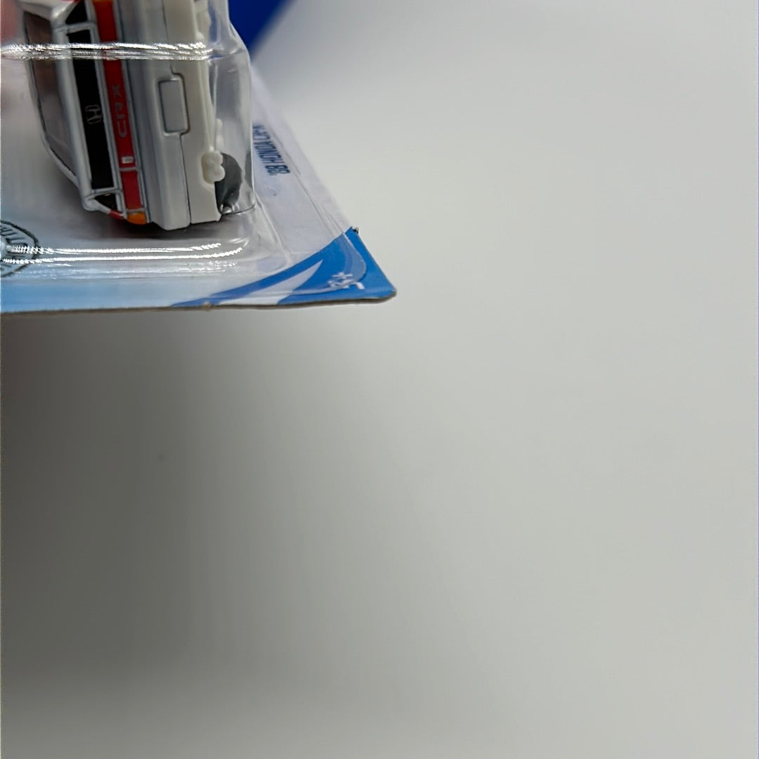 Hot Wheels 2020 Super Treasure Hunt - Factory Stickered - White ‘88 Honda CR-X