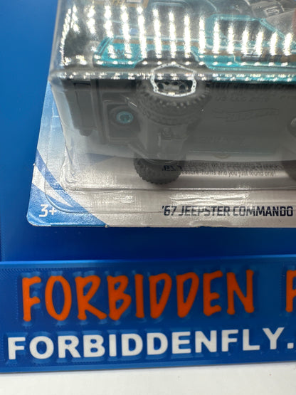 Hot Wheels 2020 Super Treasure Hunt - ‘67 Jeepster Commando