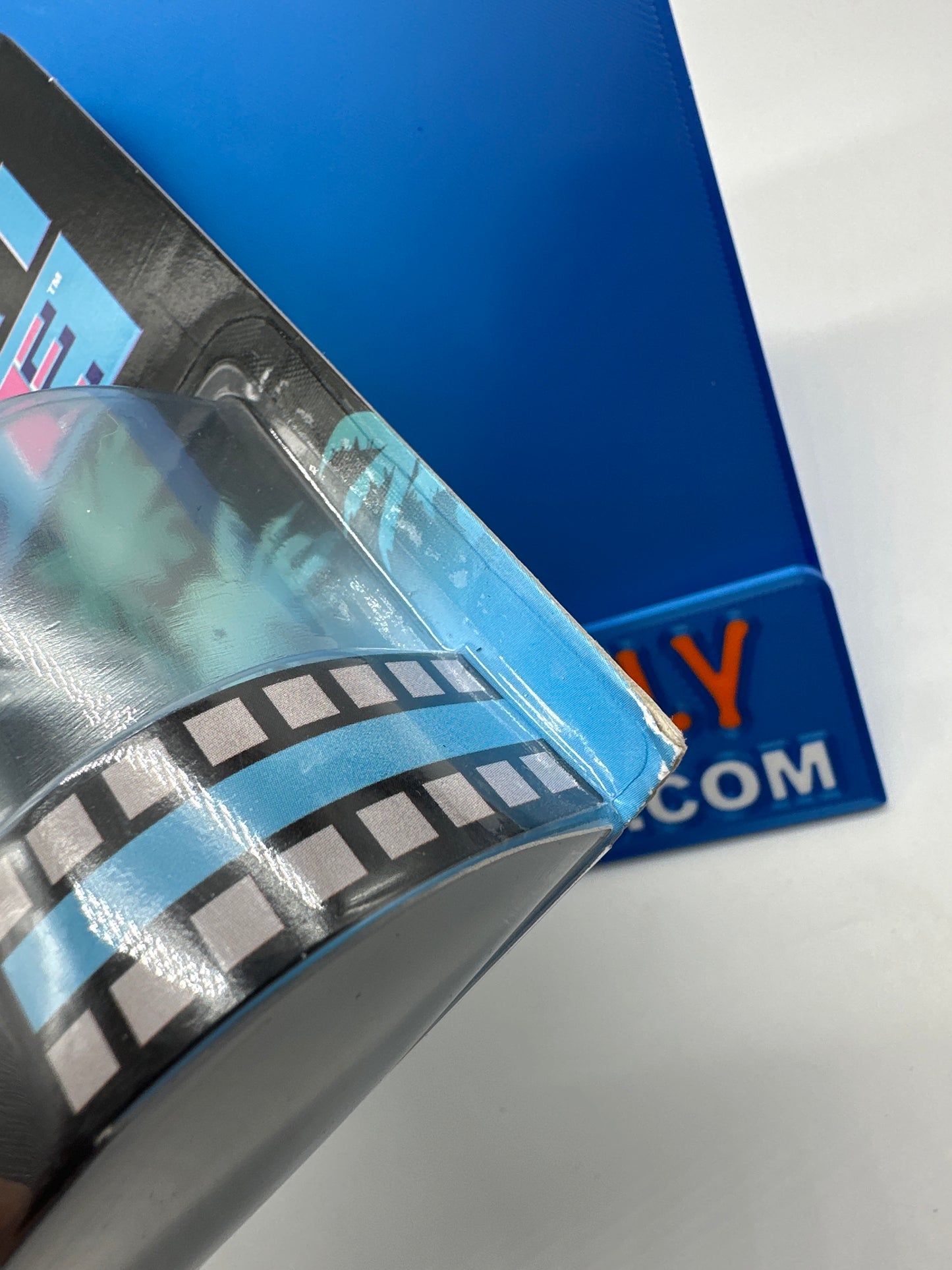 Hot Wheels 2013 Retro Entertainment Premium Single - Miami Vice - Ferrari F512 M (Movie Reel Packaging)