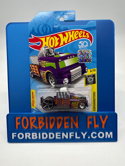 Hot Wheels Regular Treasure Hunt - Factory Stickered 2018 Q Case - Crate Racer