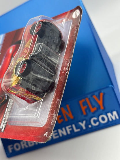 Disney Pixar Cars Movie - Rusteze Racing Center Lightning McQueen