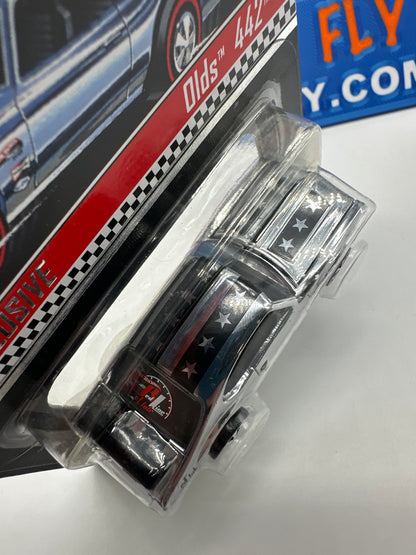 Hot Wheels RLC Red Line Club - 2005 Club Car Release - Olds 442 - Chrome & Black Stripe (w/ Pin)