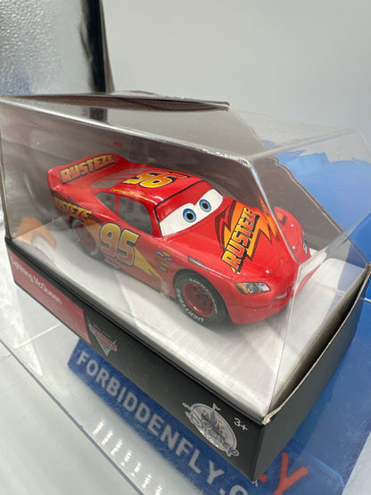 Disney Pixar Cars Movie - Disney Store Parks 1:43 Exclusive - Cars 3 Rusteze Lightning McQueen