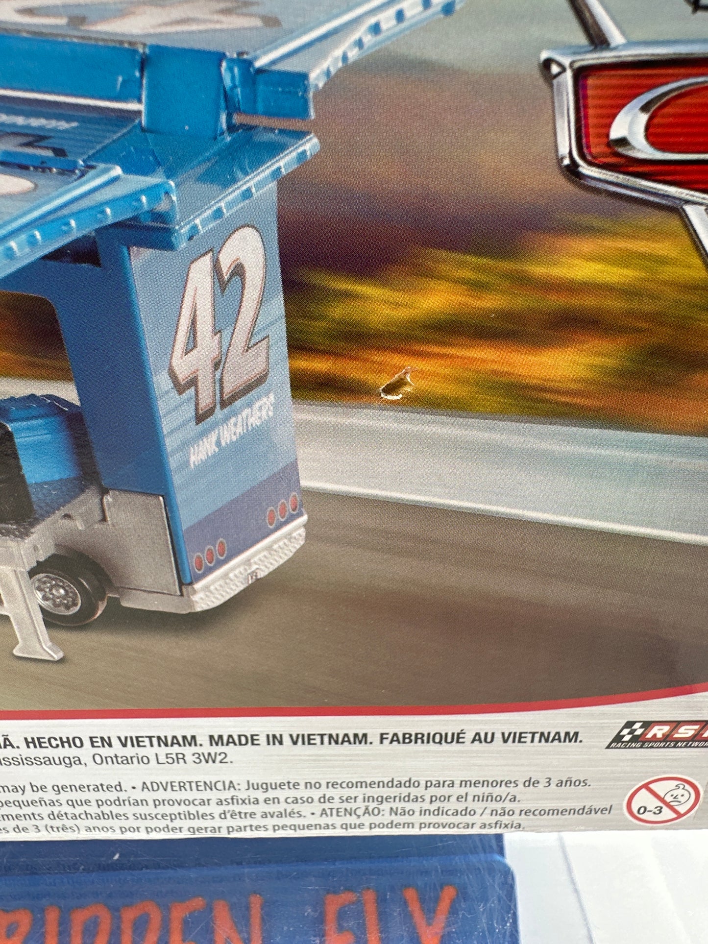Disney Pixar Cars Movie - Spanish Box - Dinoco (Cal Weathers #42) Hauler