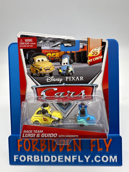Disney Pixar Cars Movie - 95 Pit Crew Series - Race Team Luigi & Guido with Headsets