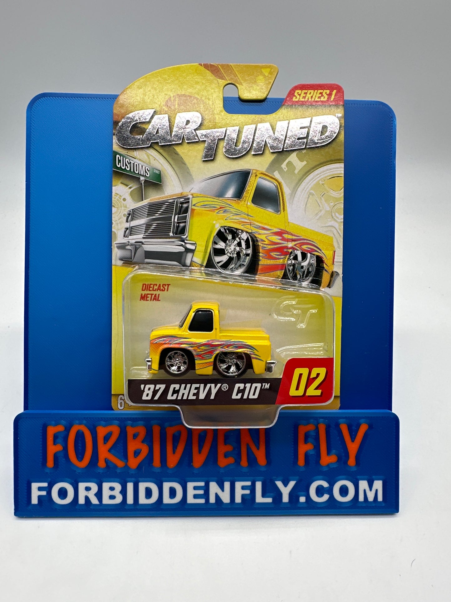 CarTuned - Walgreens Exclusive - Series 1 - #2 - Yellow ‘87 Chevy C10