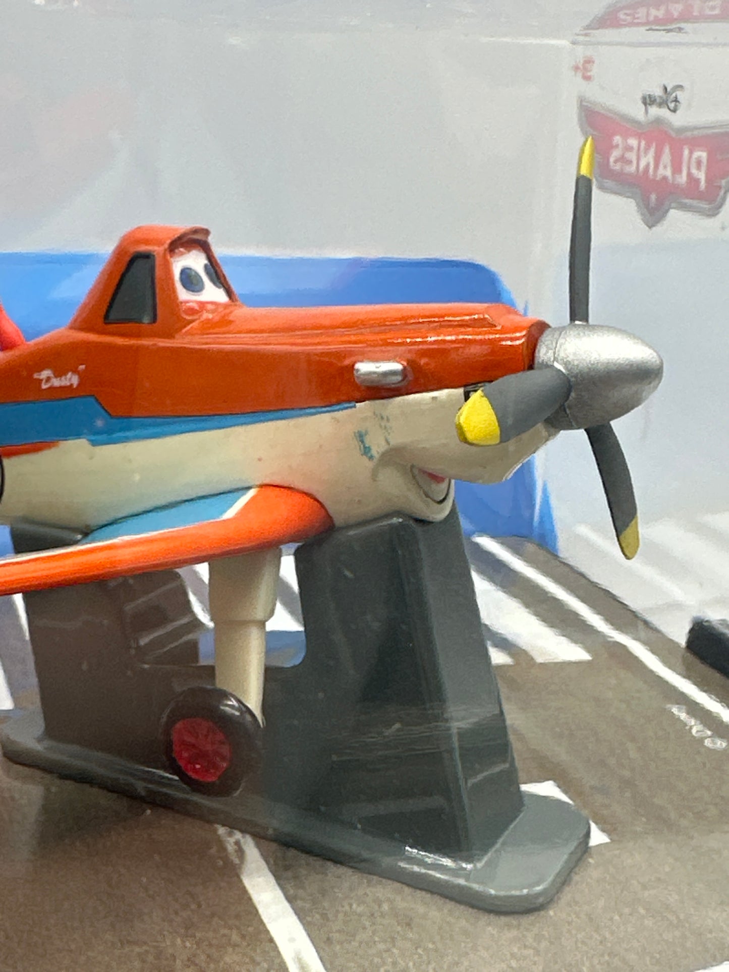 Disney Pixar Planes Movie - Disney Store 1:43 Exclusive - Racing Dusty