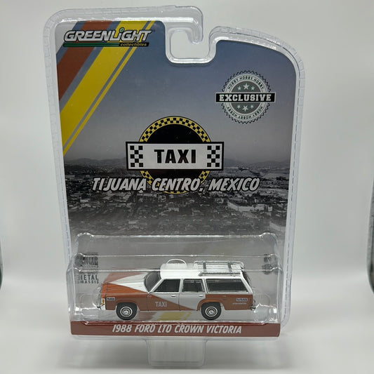 GreenLight - Hobby Exclusive - #30026 - 1988 Ford LTD Crown Victoria - Tijuana Centro Mexico Taxi