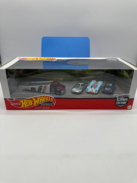 Hot Wheels - Iconic Racers Premium Boxed Diorama Set