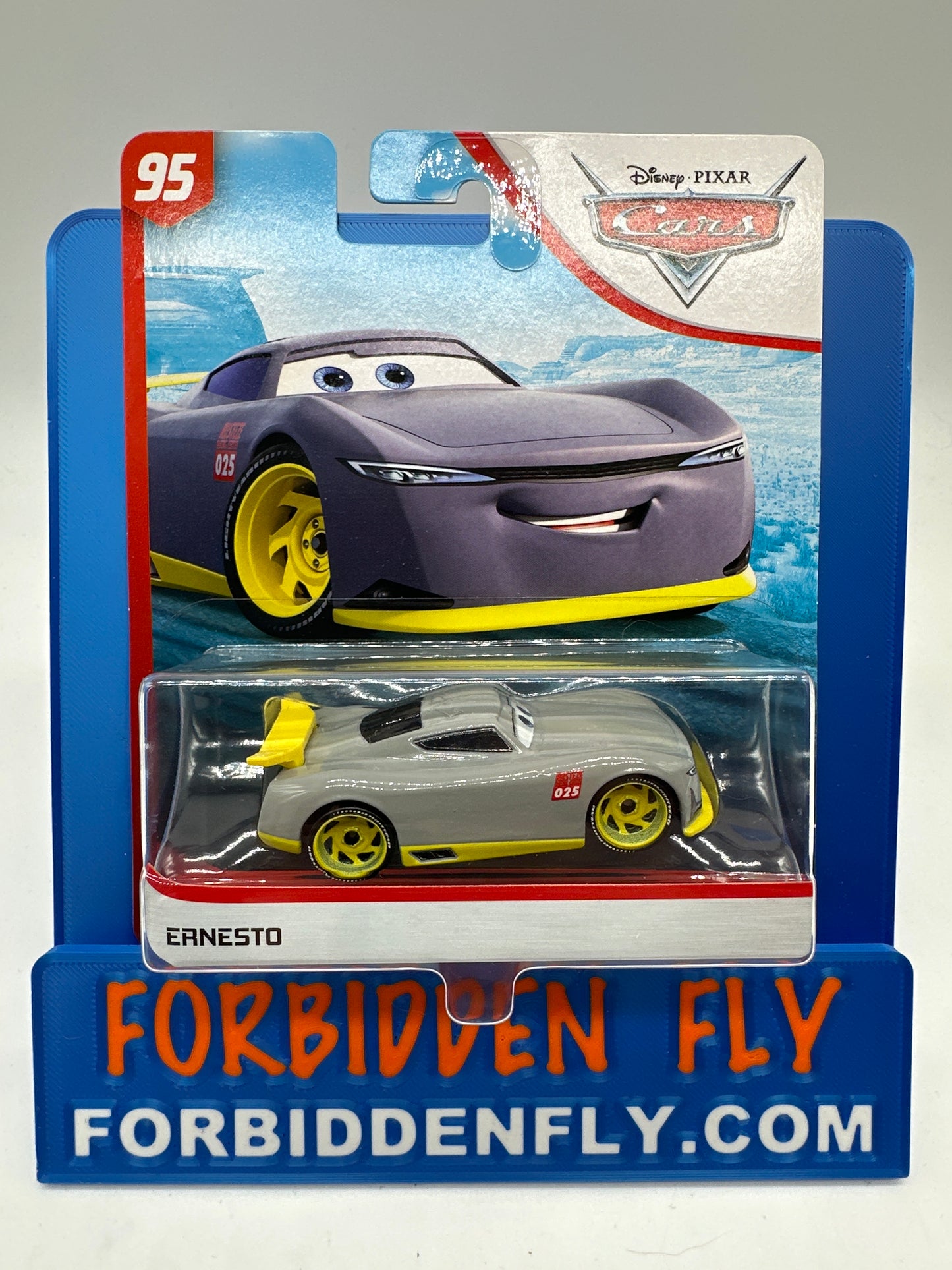 Disney Pixar Cars Movie - Rust-Eze Racing Center Series - Ernesto