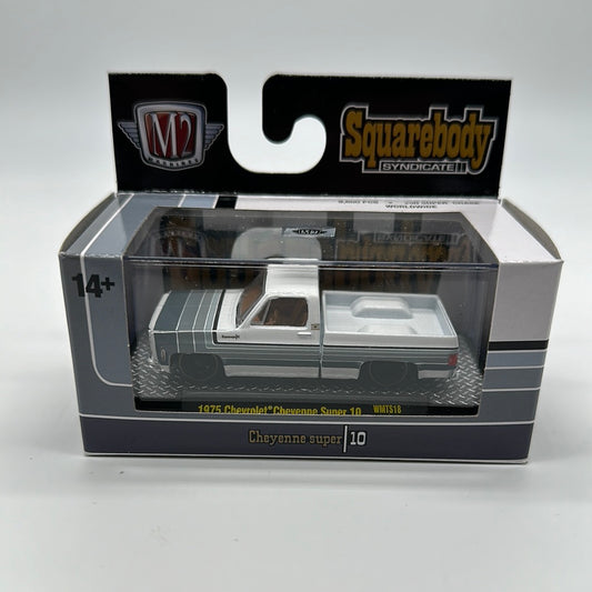 M2 Machines - Acrylic Boxed Release WMTS18 - Squarebody Syndicate Series 3 - 1975 Chevrolet Cheyenne Super 10 - White