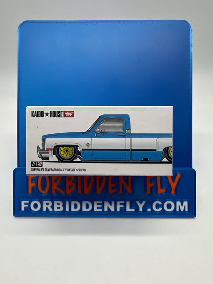 Kaido House (x MiniGT) - Regular #192 - Chevrolet Silverado Dually Vintage Spec V1