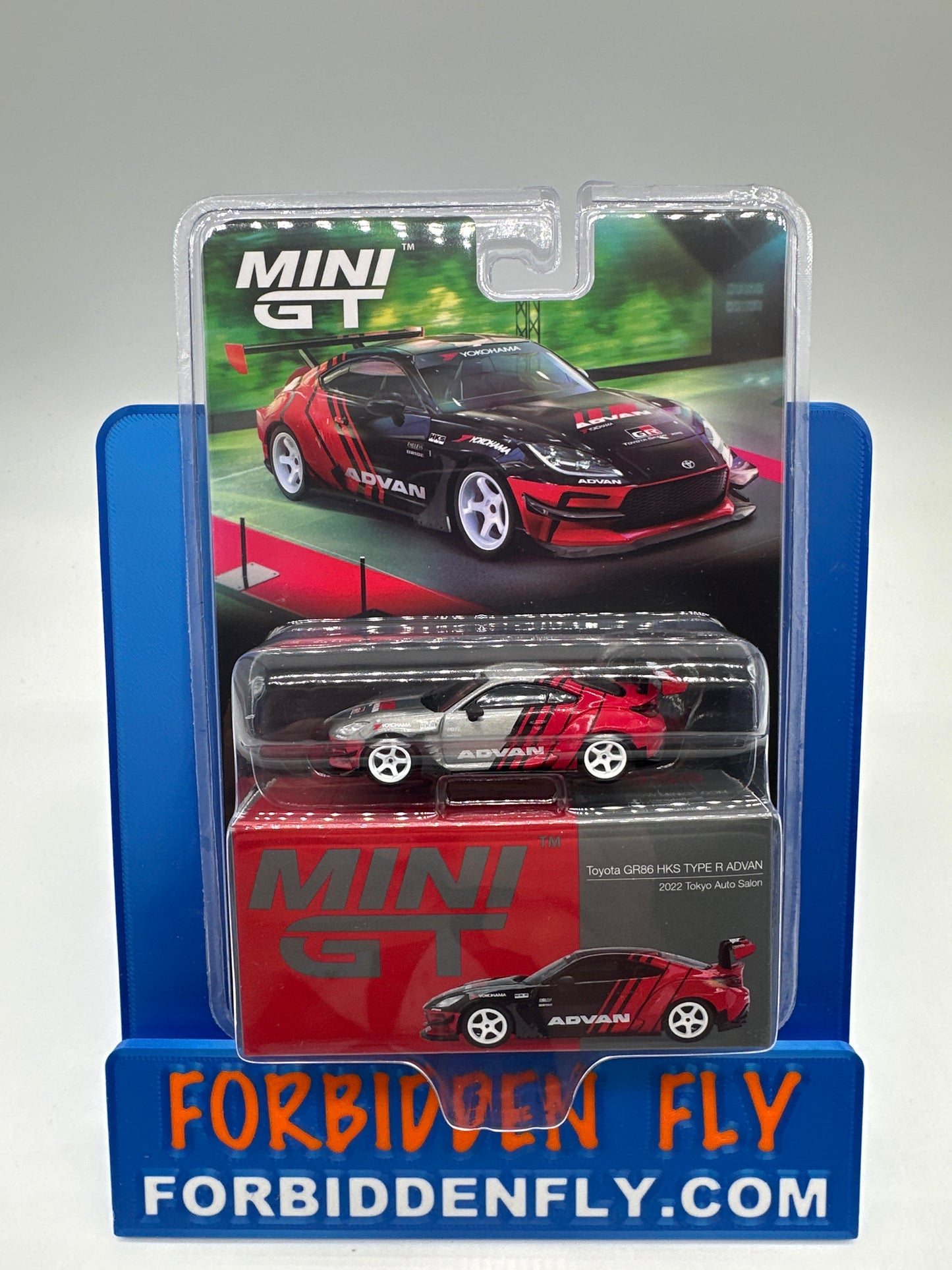 Mini GT #956 - Toyota GR86 HKS Type R Advan - 2022 Toyota Auto Salon - Chase