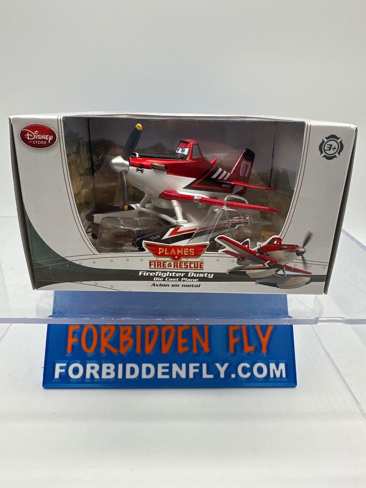 Disney Pixar Planes Movie - Disney Store 1:43 Exclusive - Race & Rescue Series Firefighter Dusty