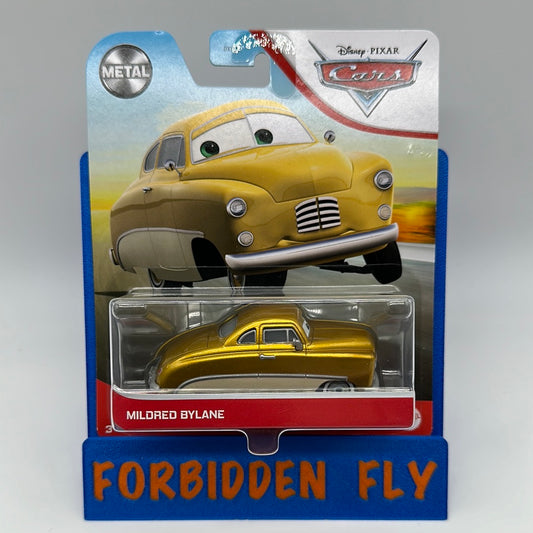 Disney Pixar Cars Movie - Metal Logo Card Release - Mildred Bylane Thomasville Racer