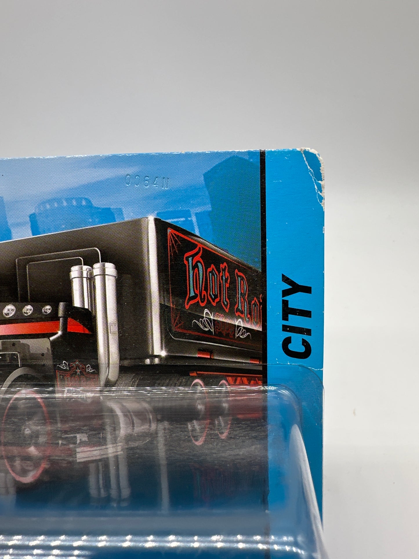 Hot Wheels Super Rigs - 2013 Road Roller w/ Red Bone Shaker