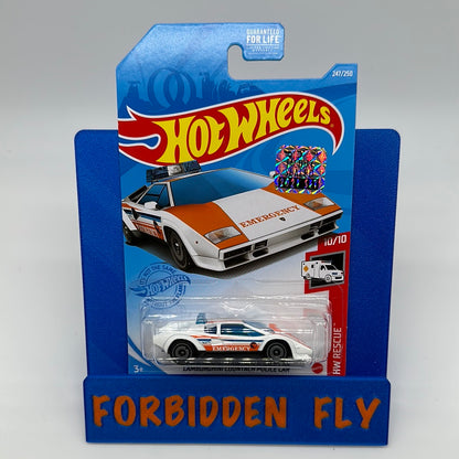 Hot Wheels Factory Sticker Regular Treasure Hunt - 2021 Q Case - Lamborghini Countach Police Car