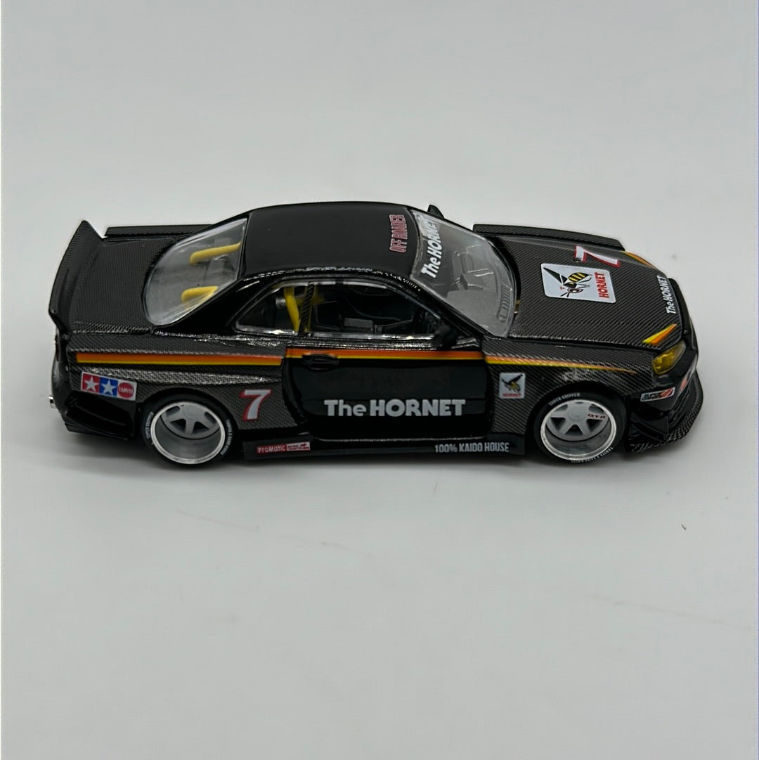 Kaido House (x MiniGT) - Regular Release #093 - Black Nissan Skyline GT-R (R34) - The Hornet - Tamiya & Kaido House Collaboration