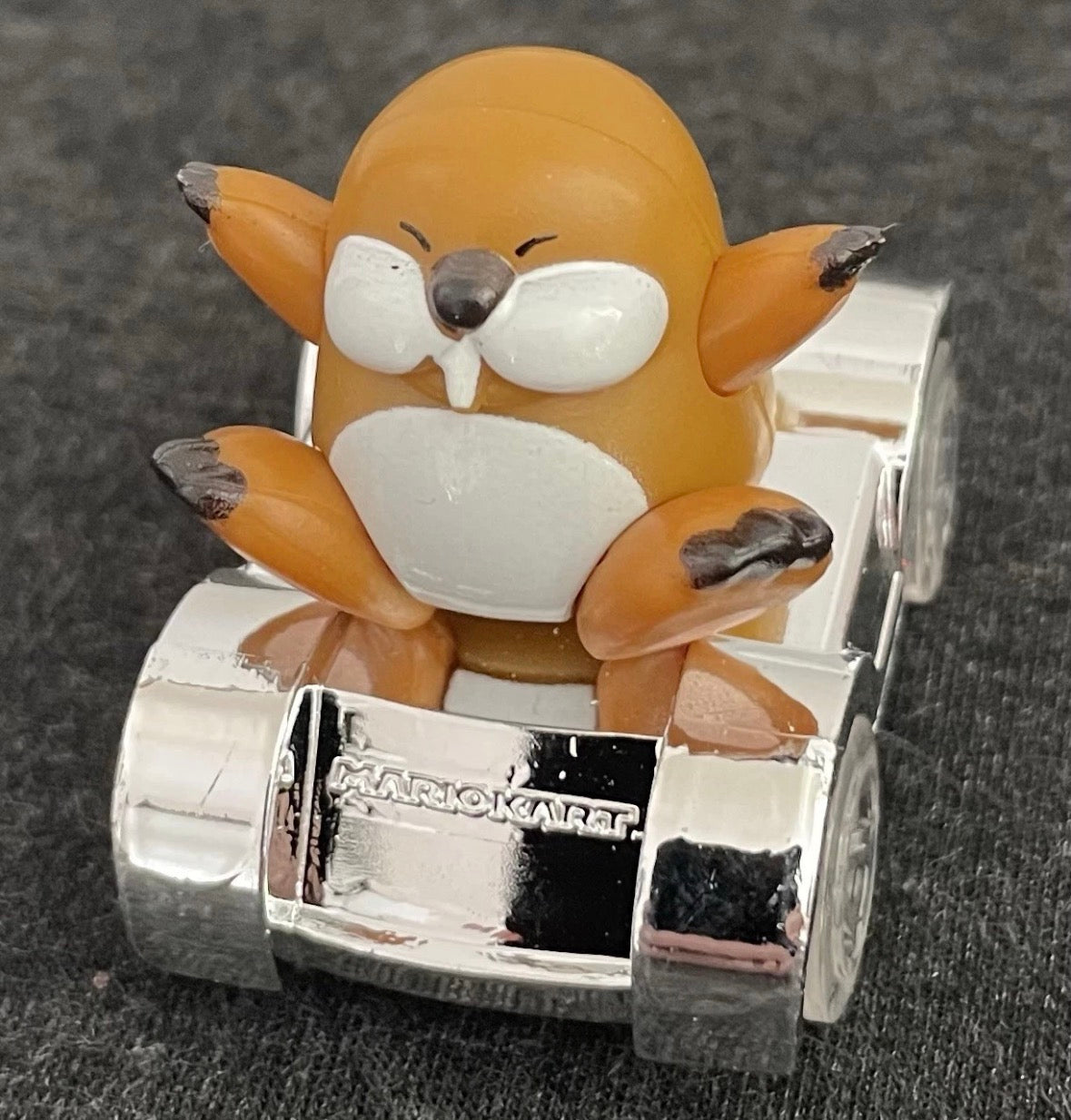 Hot Wheels Mario Kart - Blind Boxes Series 2 - Wheeled Figure #12 Monty Mole