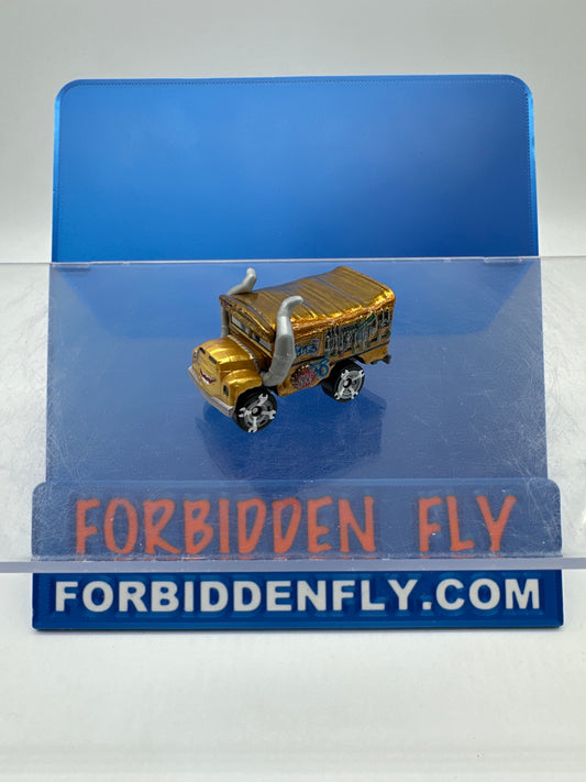 Disney Pixar Cars Movie Metal Mini Racers - Thunder Hollow Demo Derby Gold Metallic Miss Fritter (Loose)