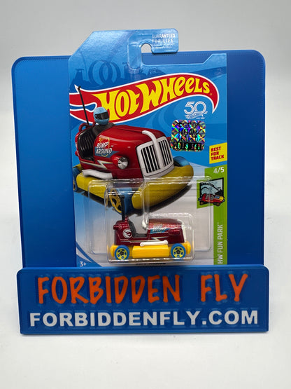 Hot Wheels Regular Treasure Hunt - Factory Stickered 2018 K Case - Bump Around