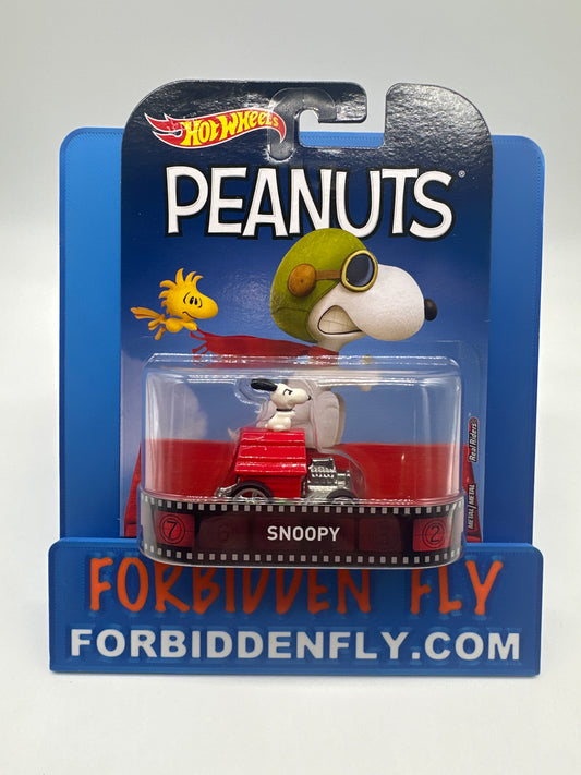 Hot Wheels 2017 Retro Entertainment Premium Single - Peanuts - Snoopy (Movie Reel Packaging)
