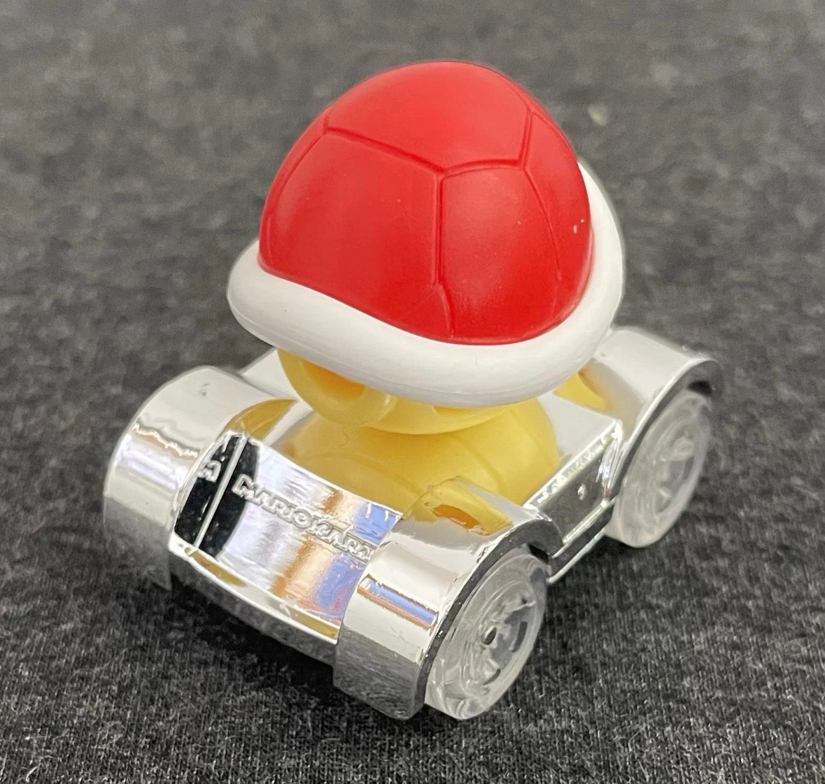 Hot Wheels Mario Kart - Blind Boxes Series 2 - Wheeled Figure #8 Red Shell