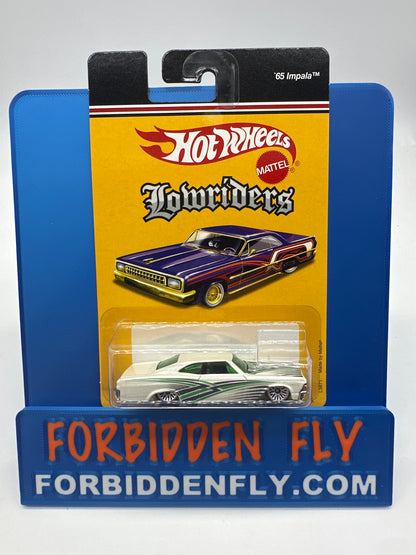 Hot Wheels 2006 Target Exclusive - Lowriders Series - ‘65 Impala (White)