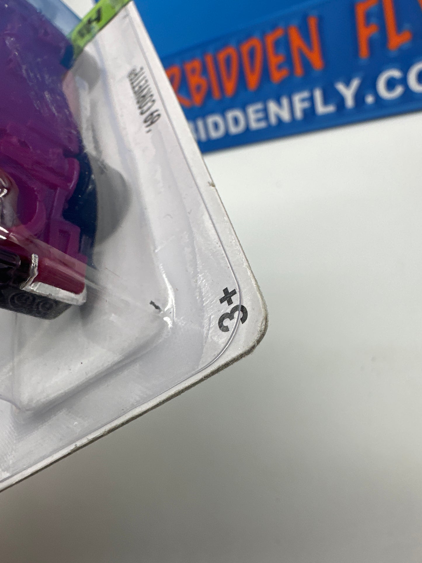 Hot Wheels 2014 Super Treasure Hunt - ‘69 Corvette