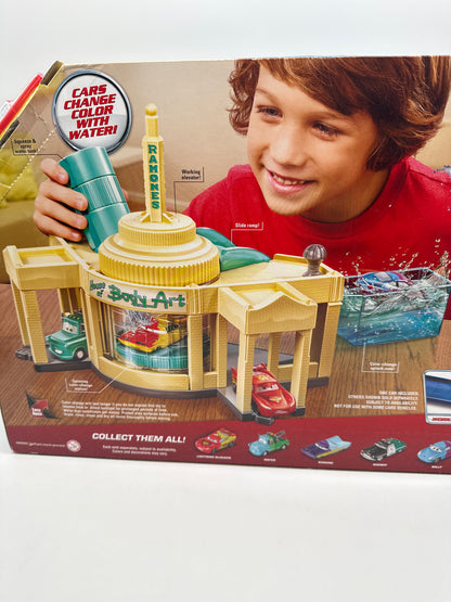 Disney Pixar Cars Movie - Color Changers - Ramone’s Color Change House of Body Art Playset (Ramone included)