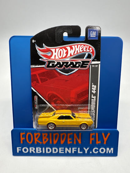 Hot Wheels Premium - HW Garage Series (GM) - Yellow ‘67 Olds 442 (#13/22)