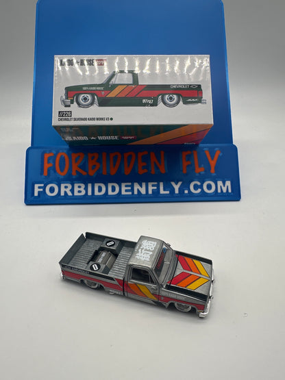 Kaido House (x MiniGT) - Raw Chase #226 - Chevrolet Silverado Kaido Works V3 Dark Green