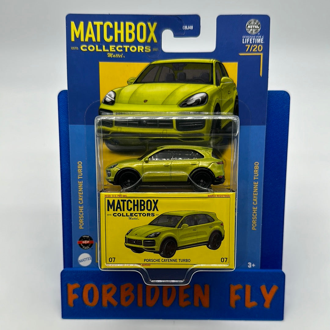 Matchbox Collectors - #7/20 - Porsche Cayenne Turbo - Green