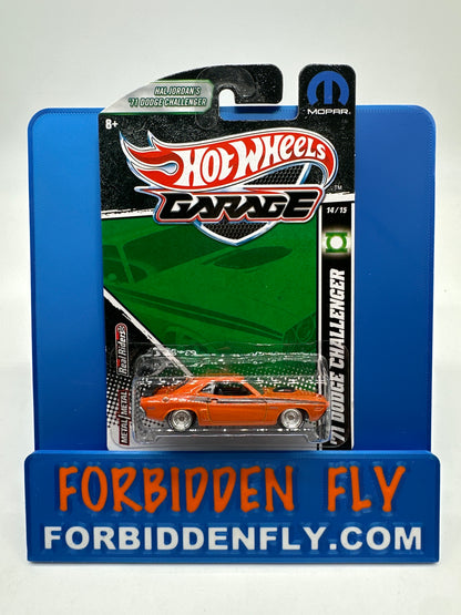 Hot Wheels Premium - HW Garage Series (Mopar) - Green Lantern Hal Jordan’s Orange ‘71 Dodge Challenger (#14/15)