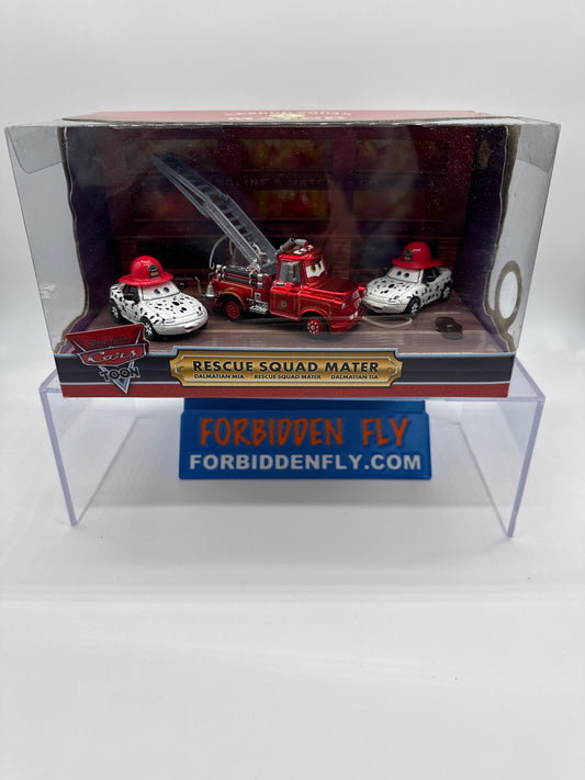 Disney Pixar Cars Movie - 2009 SDCC Comic Con Exclusive - Toon Metallic Rescue Squad Mater with Dalmatian Mia & Tia w/ Lights & Display