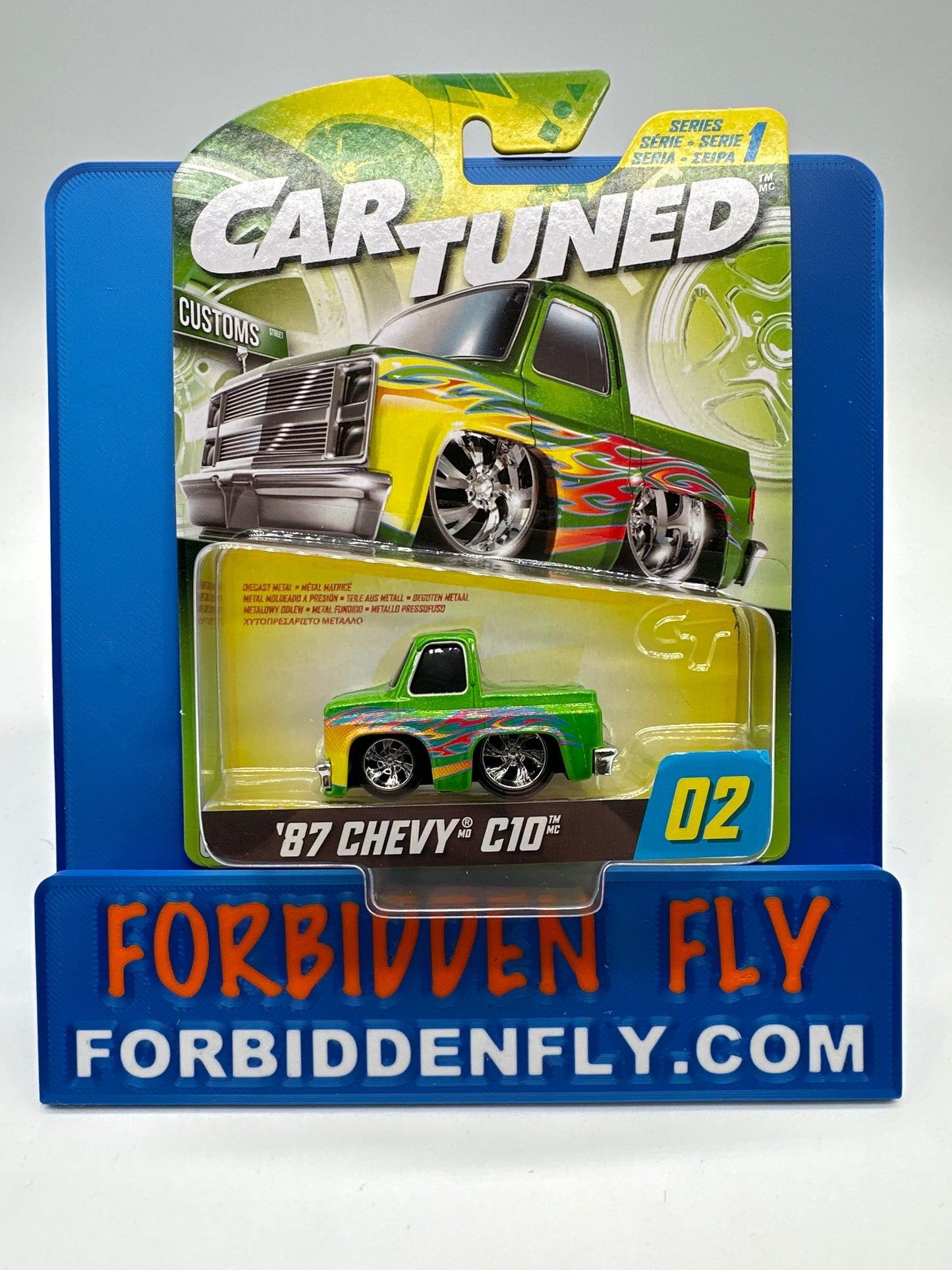 CarTuned - Hobby Exclusive - Series 1 - #2 - Green ‘87 C10