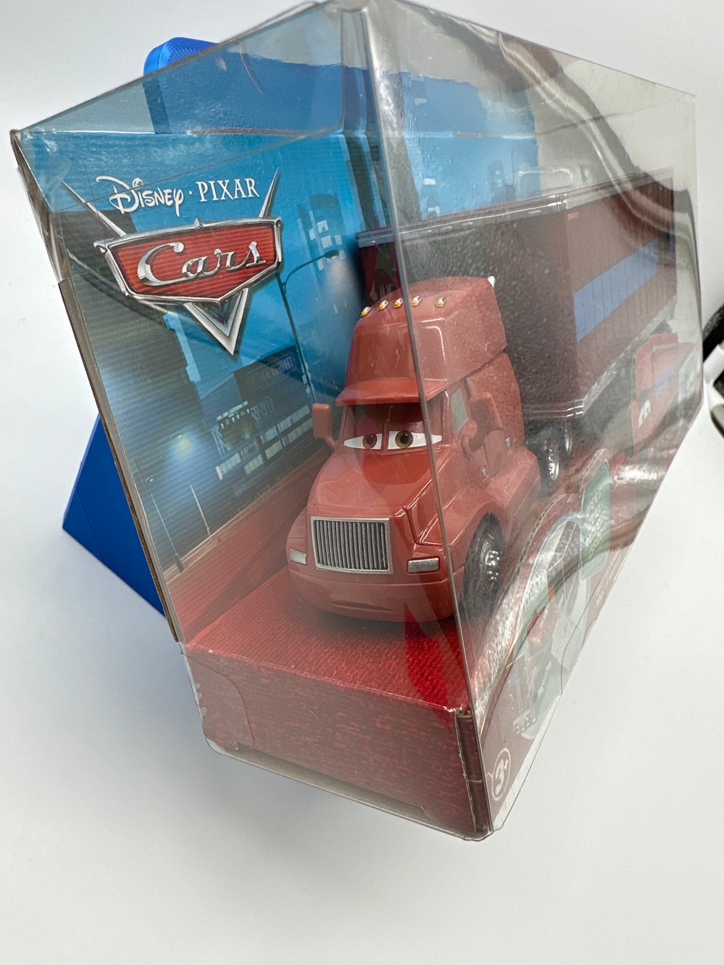 Disney Pixar Cars Movie - Oliver Lightload “Up” Hauler