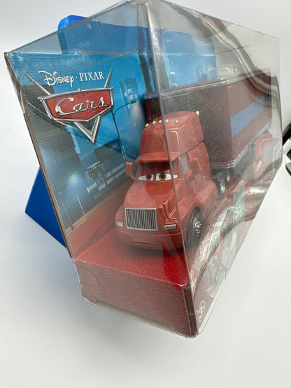Disney Pixar Cars Movie - Oliver Lightload “Up” Hauler