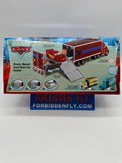 Disney Pixar Cars Movie - Oliver Lightload “Up” Hauler