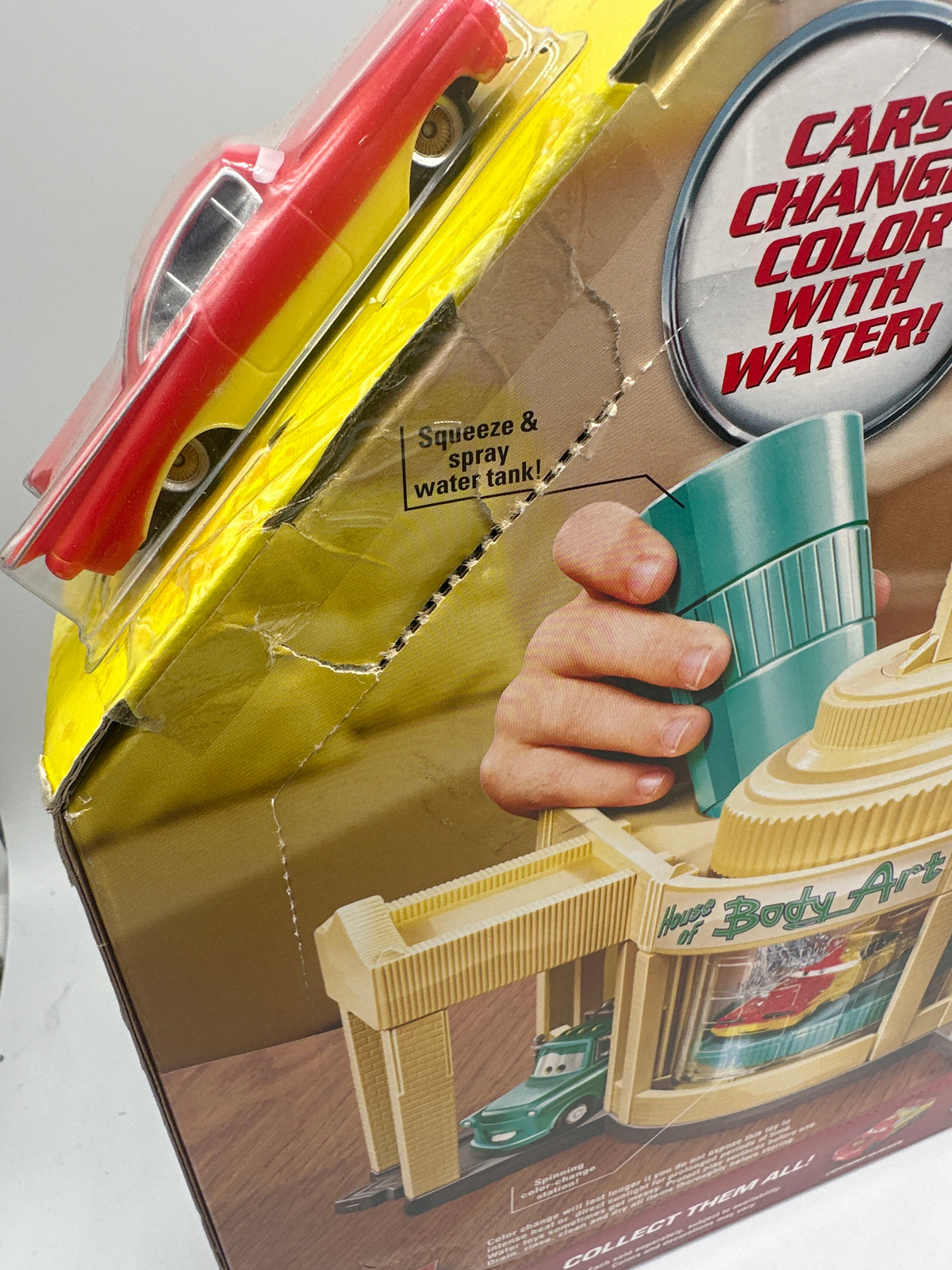 Disney Pixar Cars Movie - Color Changers - Ramone’s Color Change House of Body Art Playset (Ramone included)