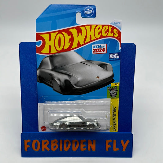 Hot Wheels 2024 G Case - Porsche 911 Carrera - Keychain