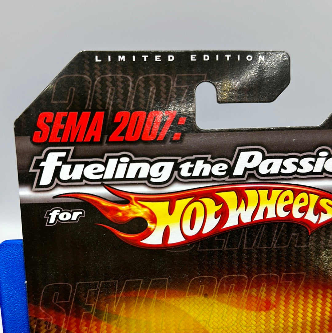 Hot Wheels - 2007 SEMA Exclusive 1:50 Scale Bone Shaker - Blue