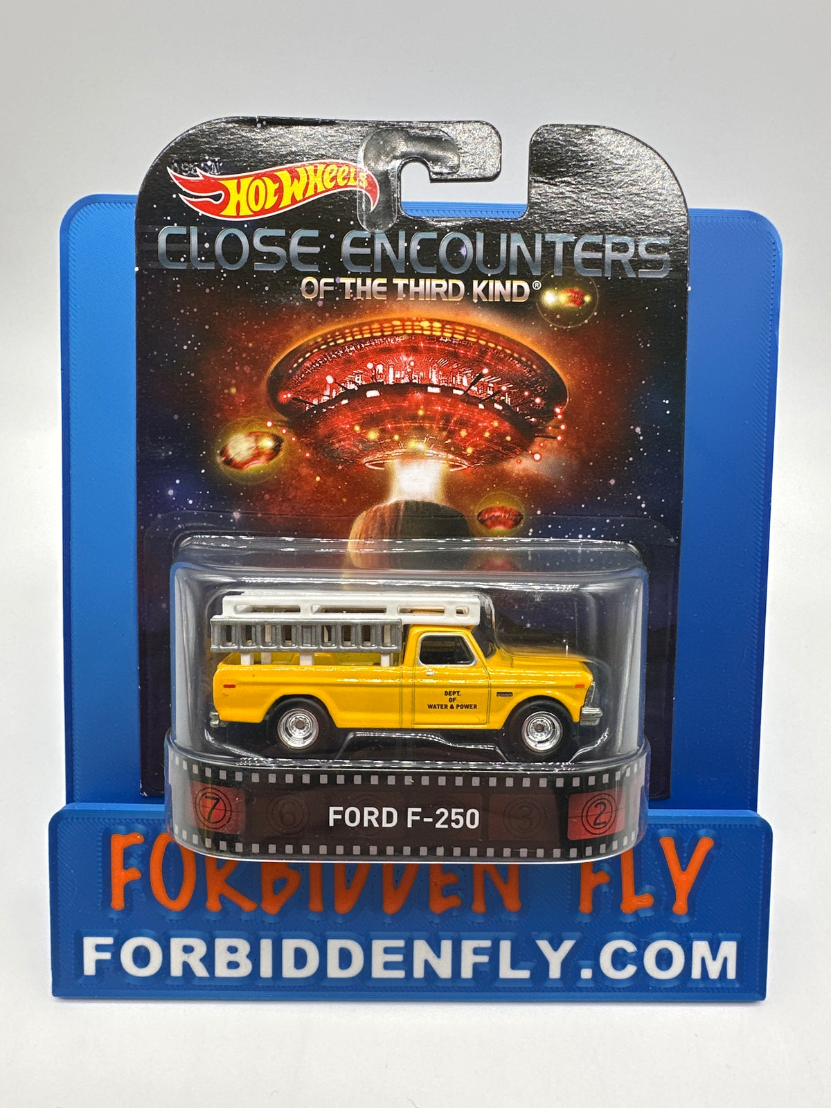 Hot Wheels 2015 Retro Entertainment Premium Single - Close Encounters Of The Third  Kind - Ford F-250 (Movie Reel Packaging)