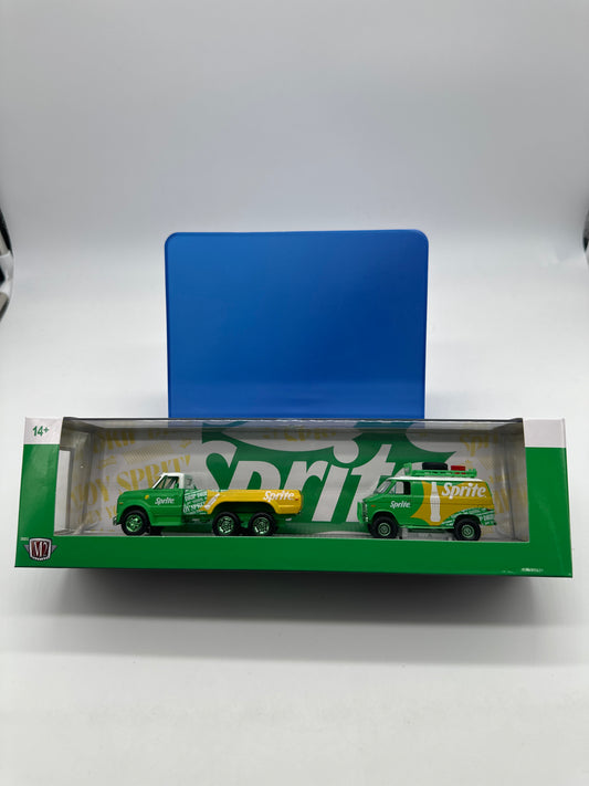 M2 Machines Hauler - Sprite Series - 1970 Chevrolet C60 Truck Custom & 1971 Chevrolet Van G10 4X4 - Chase